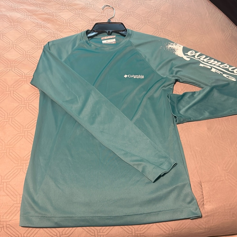 Women’s Columbia PFG Omni-Shade Sun Protection Shirt Size Small